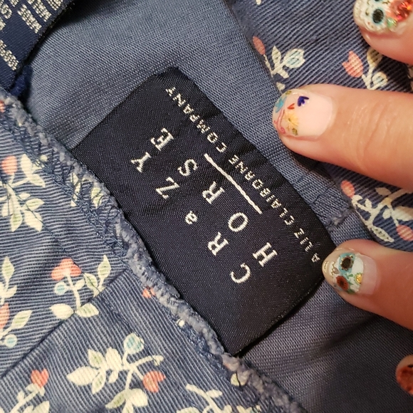 Vintage 90's Crazy Horse by Liz Claiborne Floral High Waisted Capri Pants - Picture 3 of 8